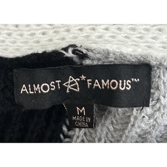 Almost Famous Women Medium Colorblock Crop Cardigan Sweater Black‎ White RAE1662 - Picture 7 of 9